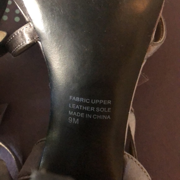 Grey Satin Strapped heel - Picture 7 of 7